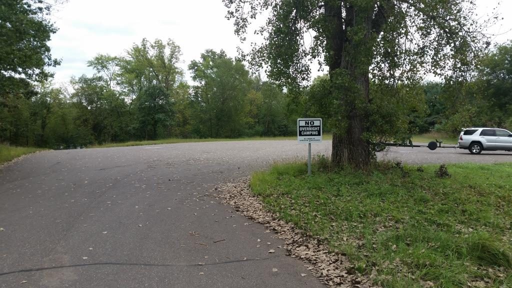 Wheaton_Boat_Landing_Parking_Area ?